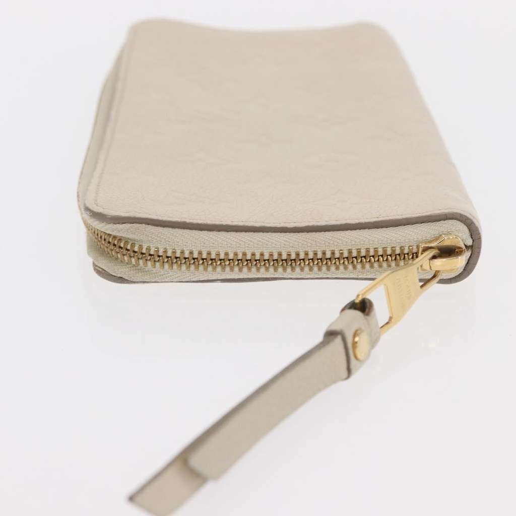 Louis Vuitton Zippy Wallet NM White Leather Good condition - Model View