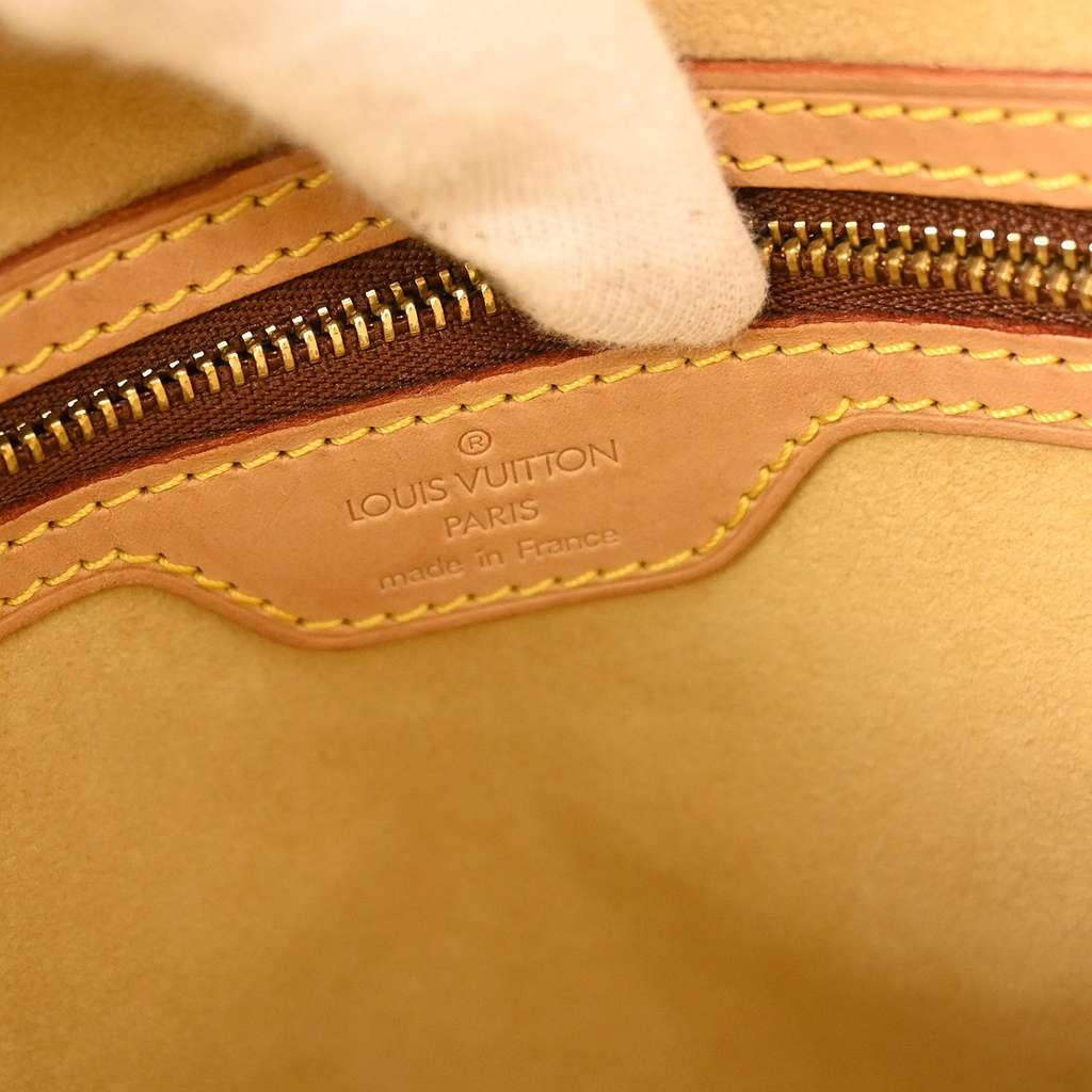 Louis Vuitton Looping Handbag Brown Canvas Good condition - Model View