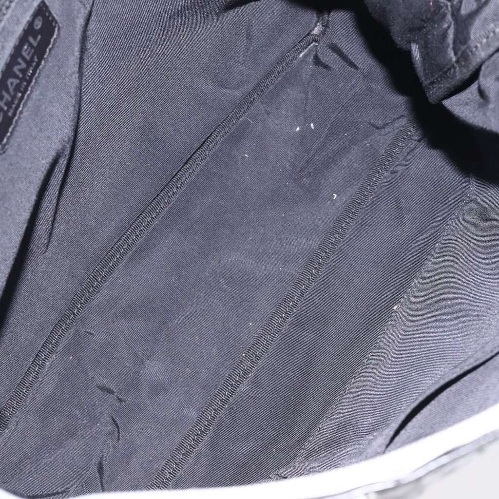 Chanel Unlimited Shoulder Bag Silver Good condition - Box View