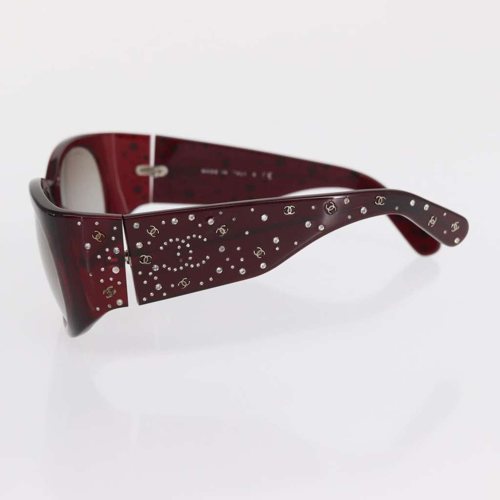Chanel Logo CC Sunglasses Burgundy Plastic Good condition - Model View