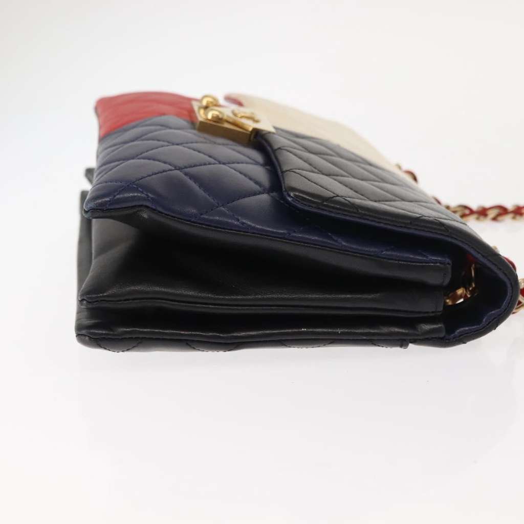 Chanel CC Clasp Chain Flap Bag Other Leather Good condition - Inside View