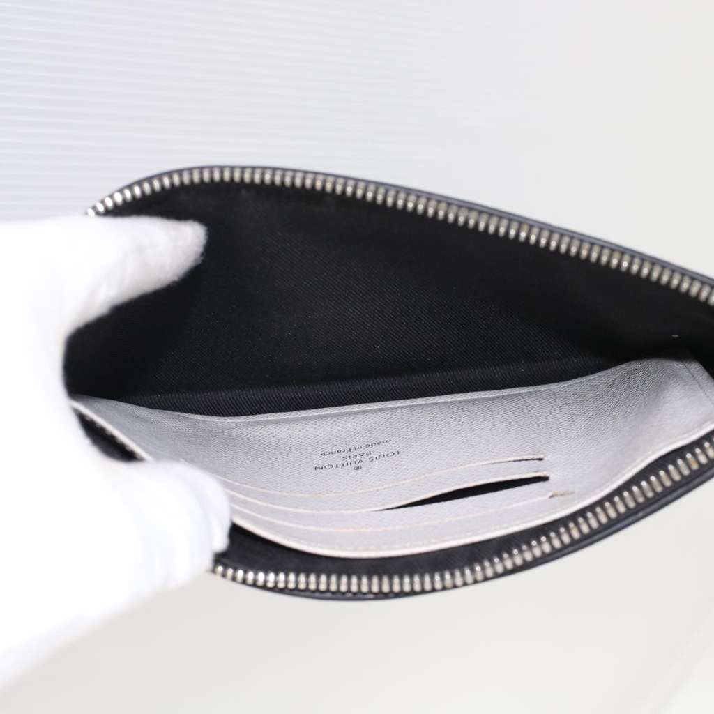 Louis Vuitton Discovery Pochette Other Leather Good condition - Box View