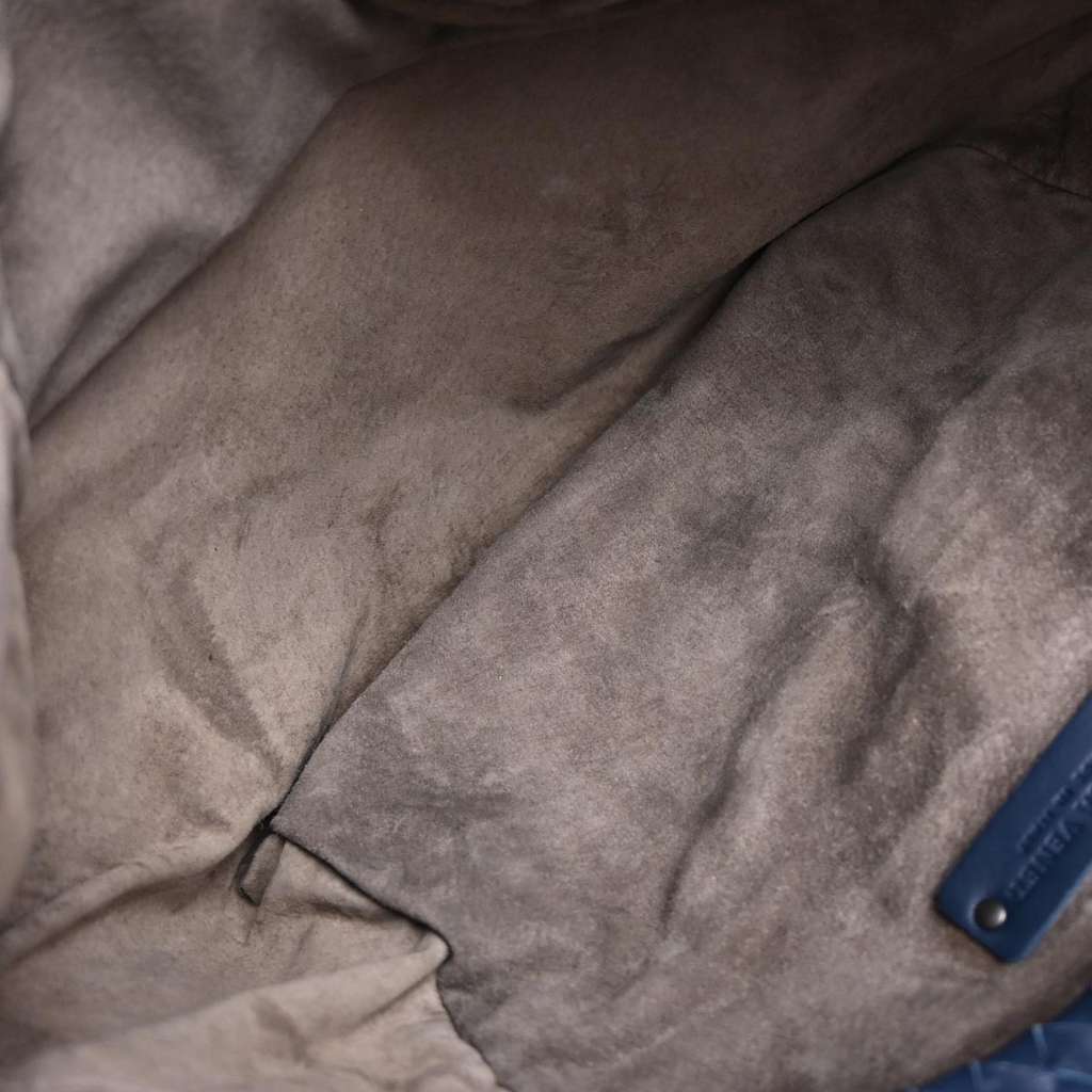 Bottega Veneta Zip Cube Messenger Navy Leather Good condition - Inside View