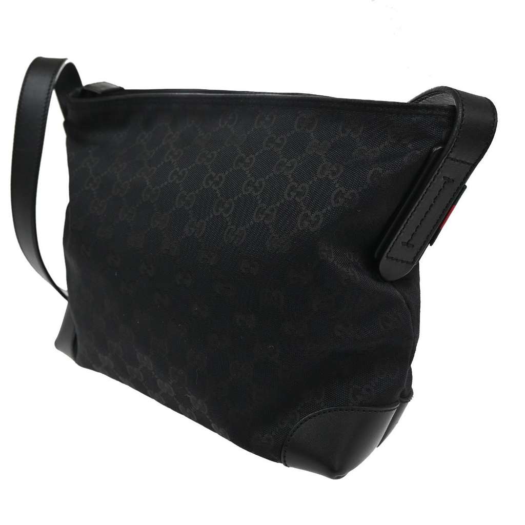 Gucci Original Messenger Black Canvas Good condition - Model View