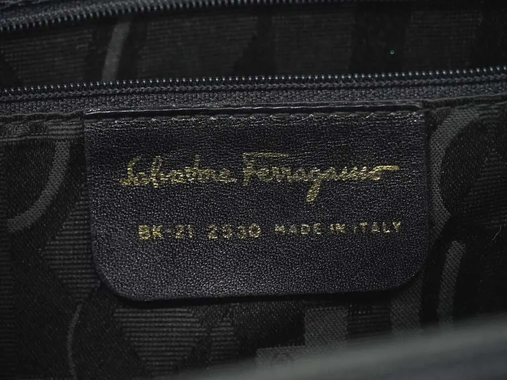 Salvatore Ferragamo Vintage Vara Bow Tote Black Leather Fair - Model View
