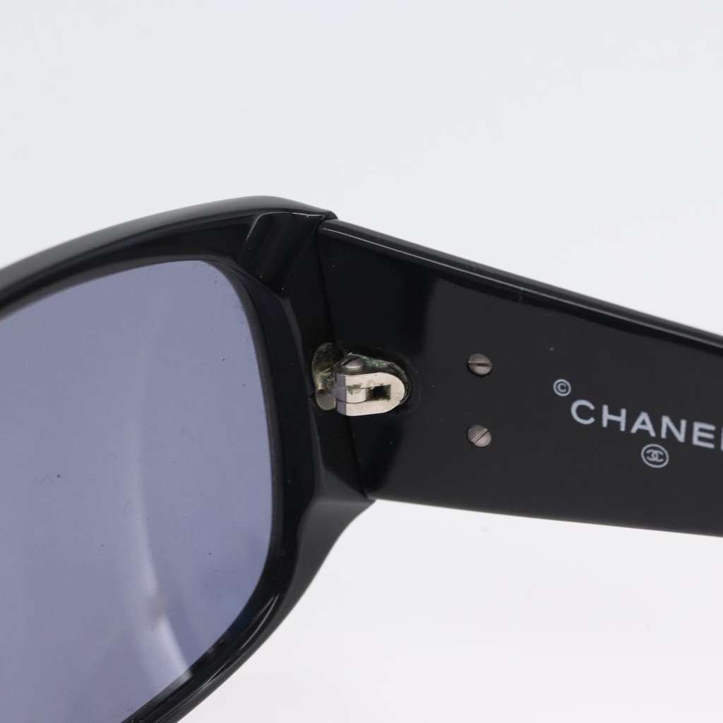 Chanel Logo CC Sunglasses Black Plastic Good condition - Box View