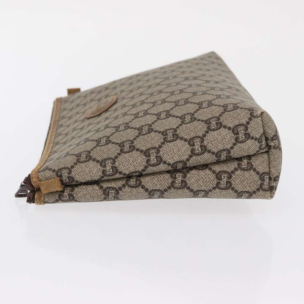 Gucci GG Plus Supreme Pouch Beige Canvas Fair condition - Model View