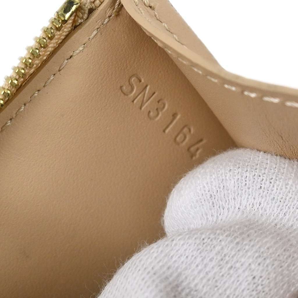 Louis Vuitton Pochette clés NM Beige Good condition - Box View