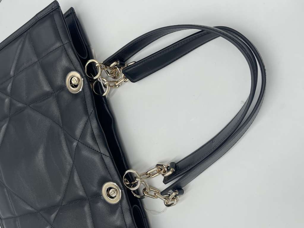 Christian Dior Essential Tote Black Leather Never worn - Inside View