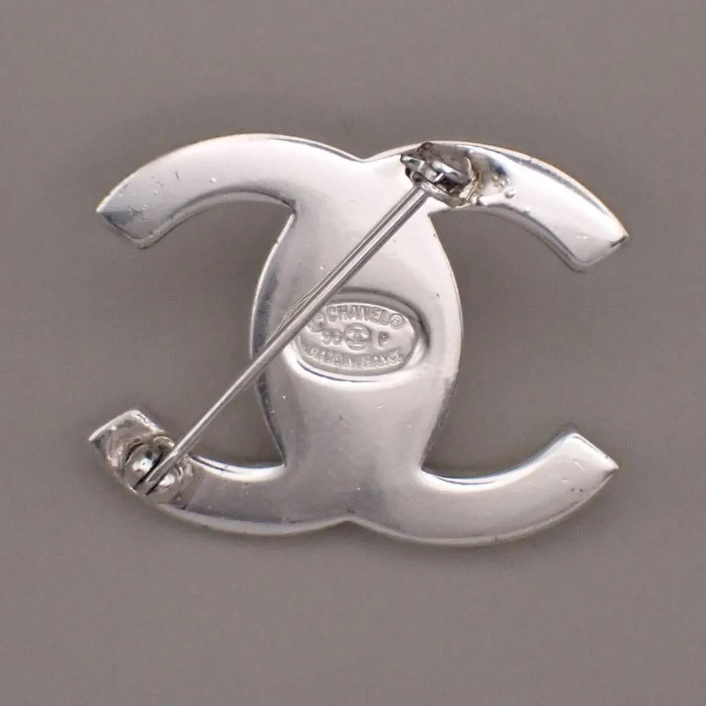 Chanel Vintage CC Turnlock Brooch Silver Good - Box View