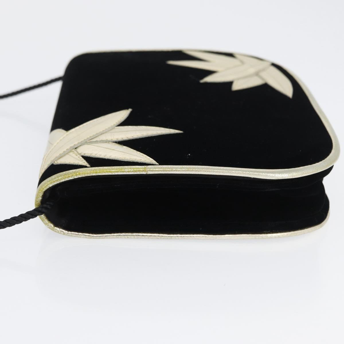 Saint Laurent Vintage Flap Crossbody Bag Black Velvet Good condition - Model View