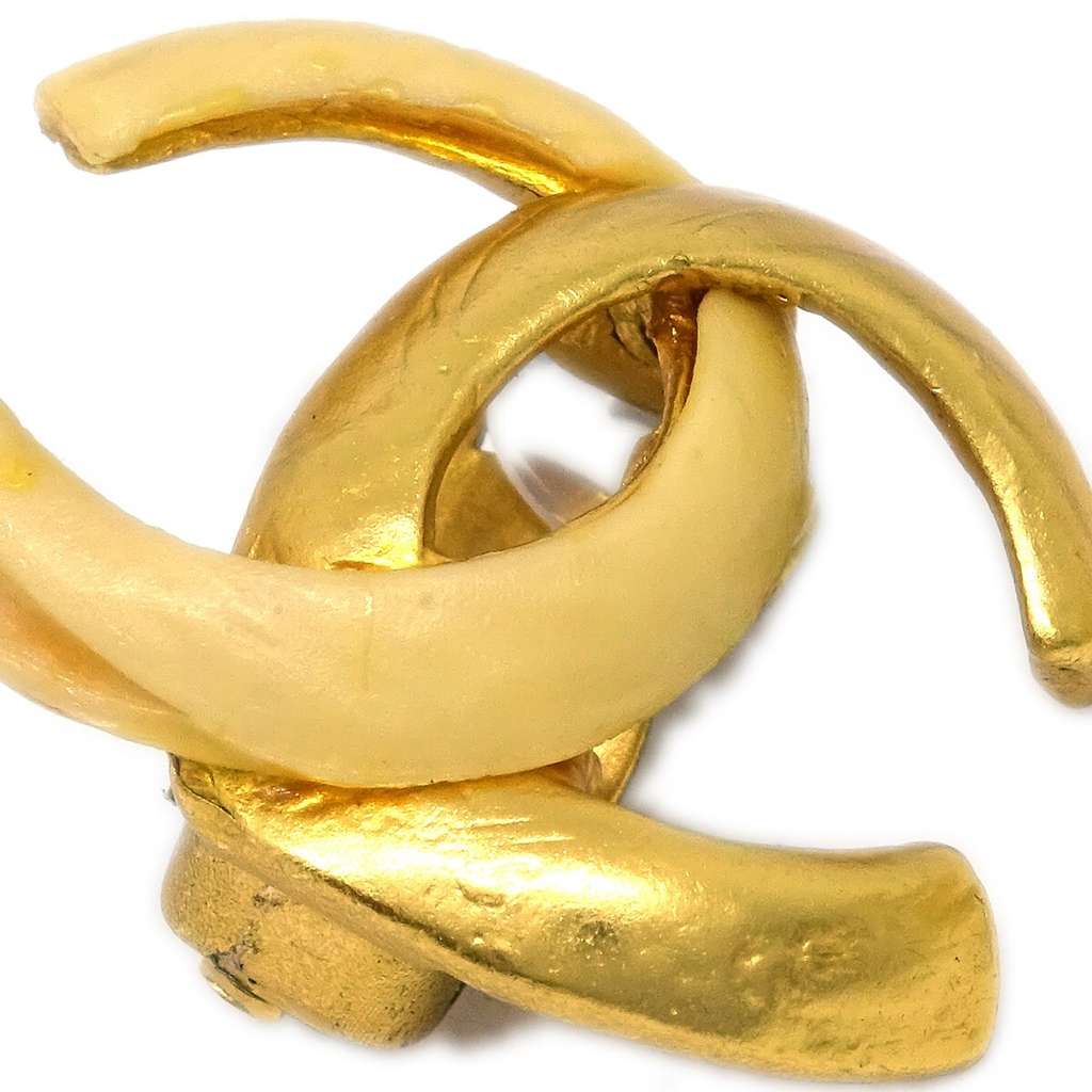 Chanel CC Clip-On Earrings Gold Good condition - Back View