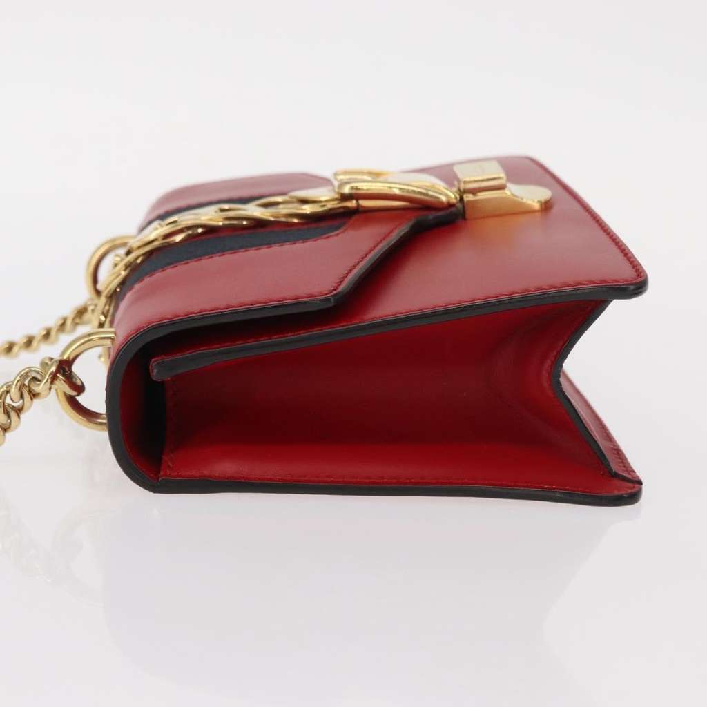 Gucci Sylvie Chain Shoulder Bag Red Leather Good condition - Model View