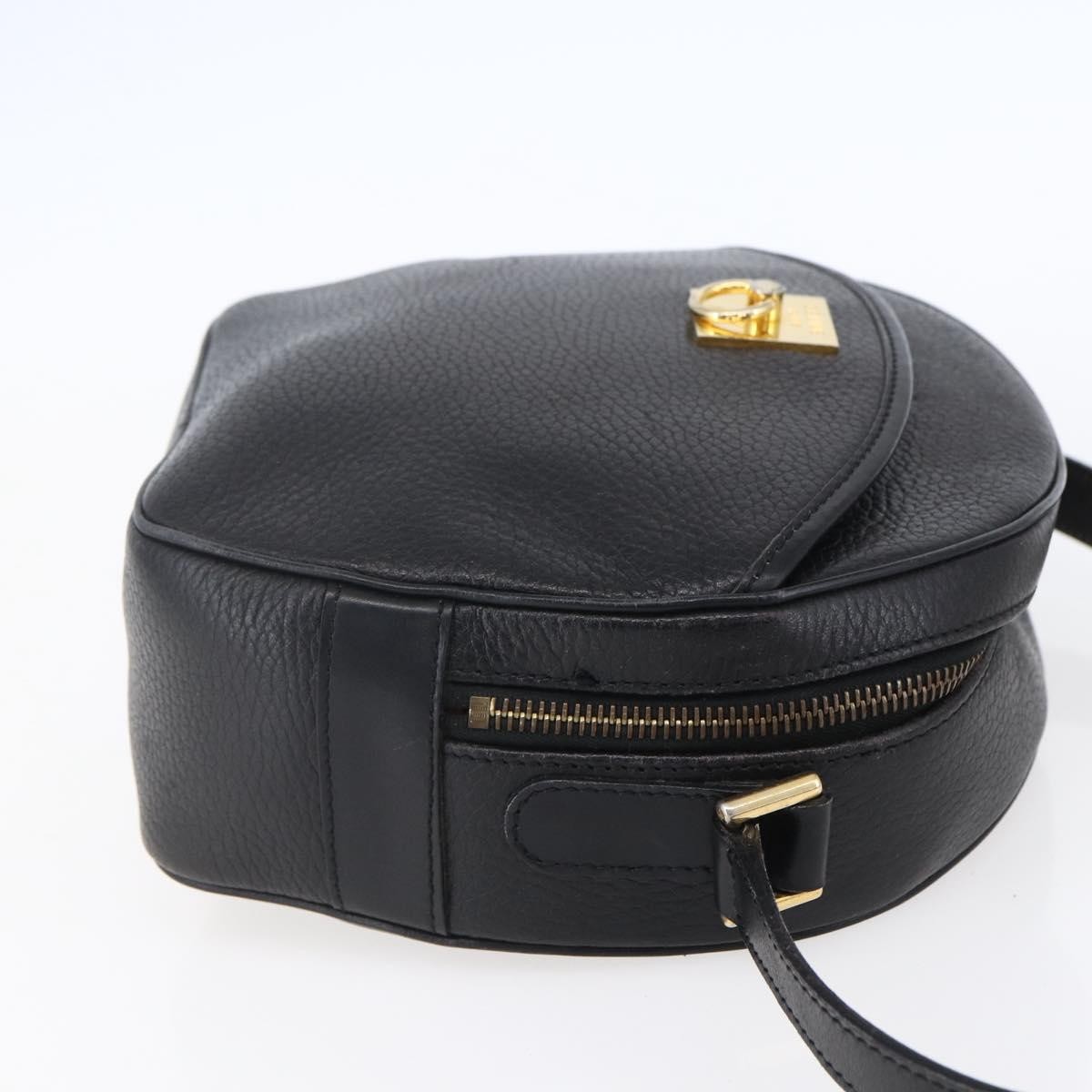 Celine Vintage Triomphe Shoulder Bag Black Leather Good condition - Model View