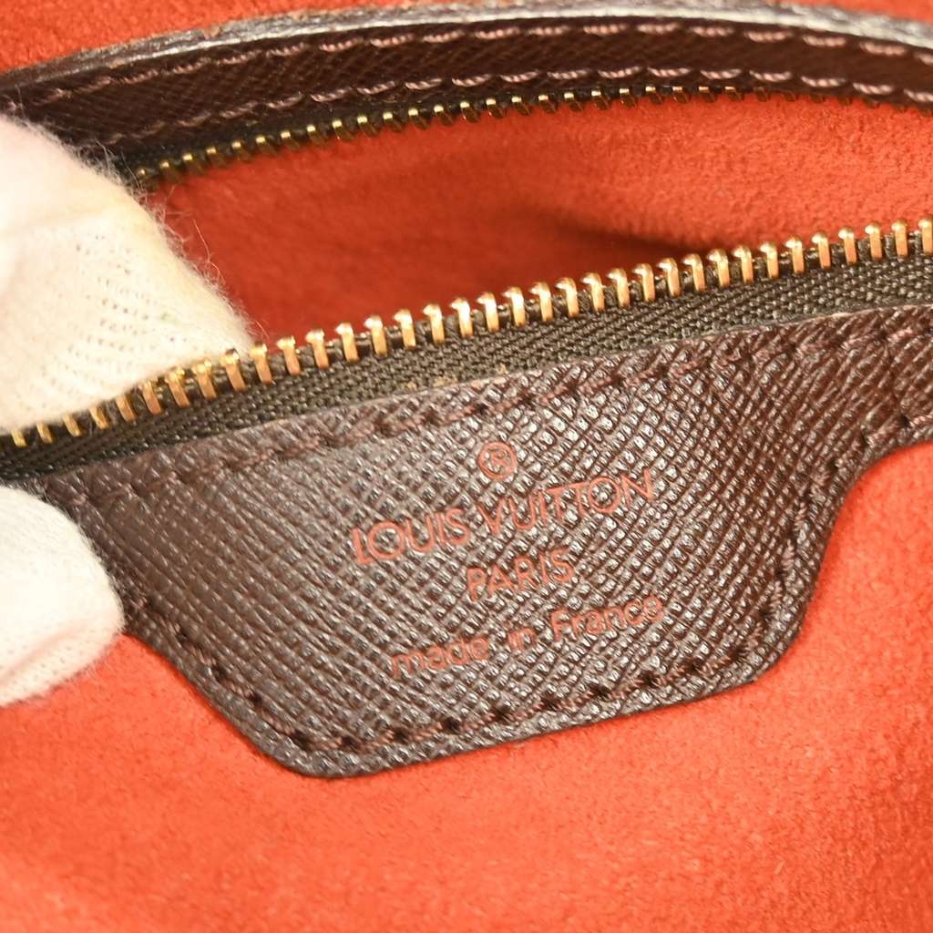 Louis Vuitton Marais Bucket Bag Brown Canvas Fair condition - Model View