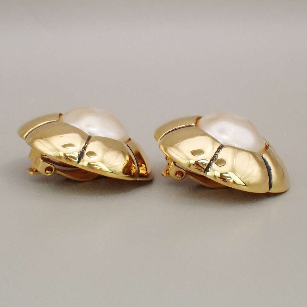 Chanel Vintage CC Flower Clip-On Earrings Gold Good condition - Inside View