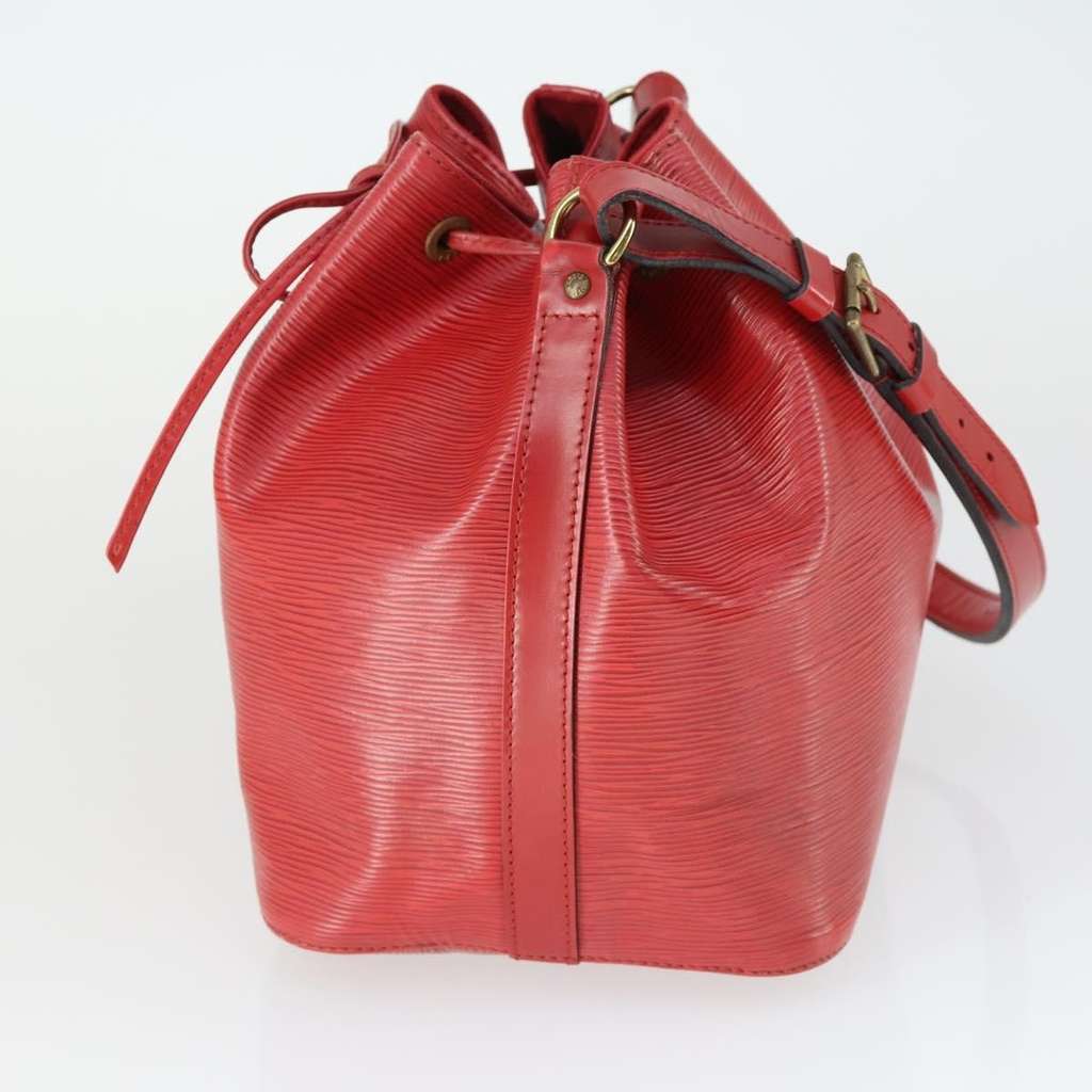 Louis Vuitton Noe Handbag Red Leather Good condition - Inside View
