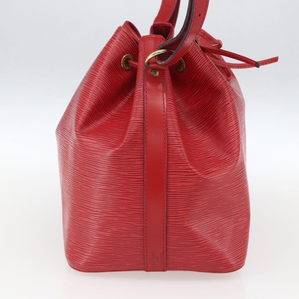 Louis Vuitton Petit Noe Handbag Red Leather Good condition - Inside View