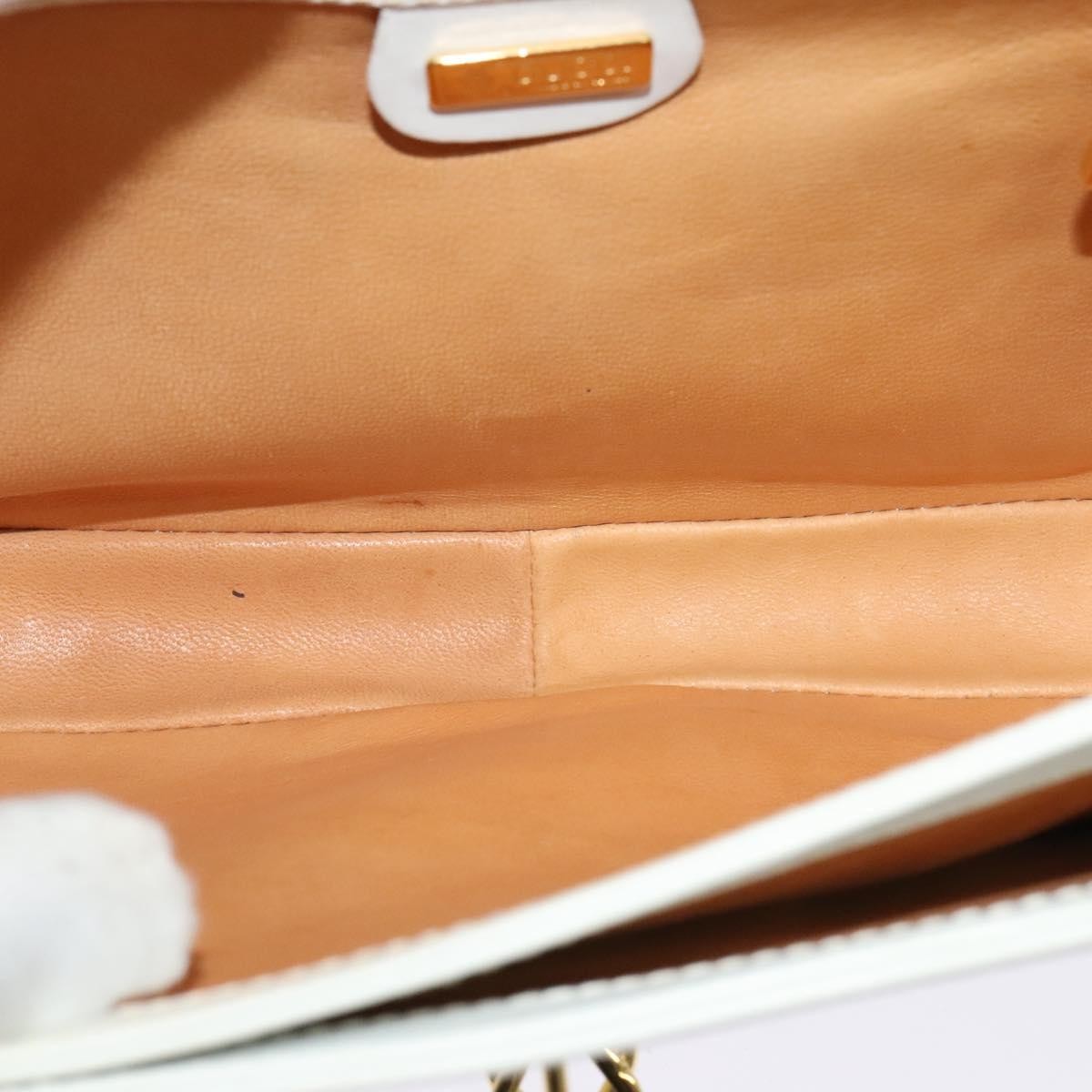 Gucci Vintage Flap Crossbody Bag White Leather Good condition - Box View