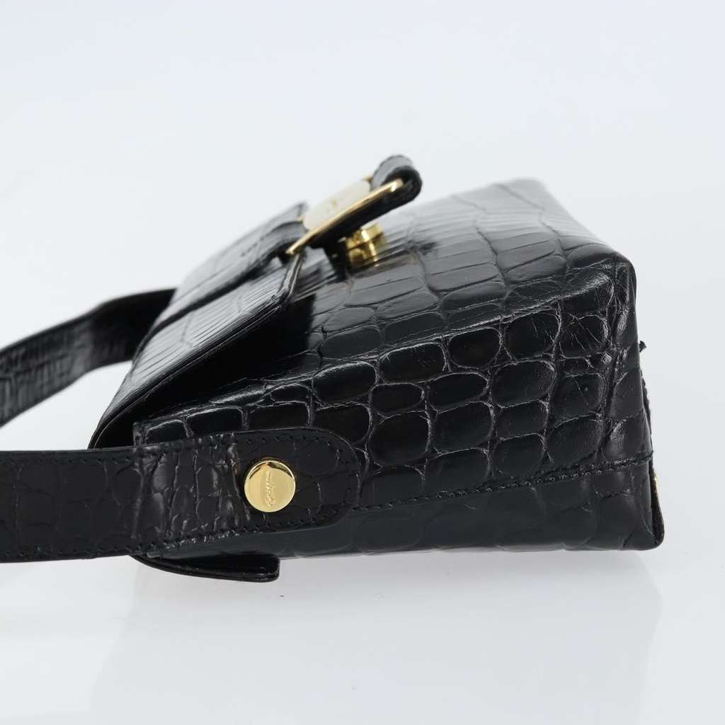 Salvatore Ferragamo Vala Shoulder Bag Black Leather Good condition - Model View