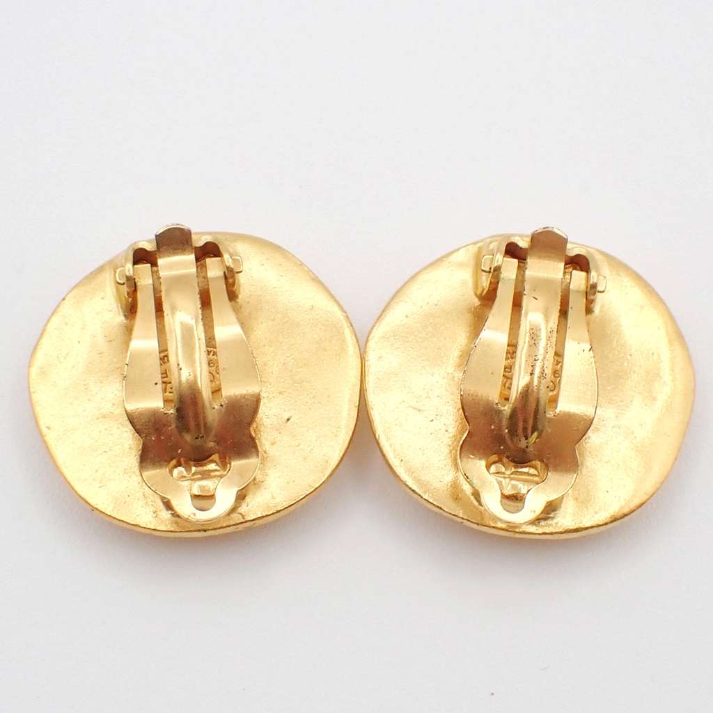 Chanel Vintage CC Round Clip-On Earrings Gold Good condition - Back View