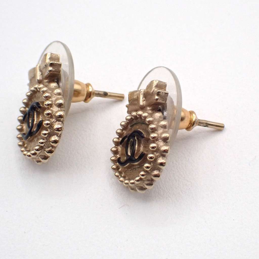 Chanel CC Round Earrings Gold Good condition - Inside View