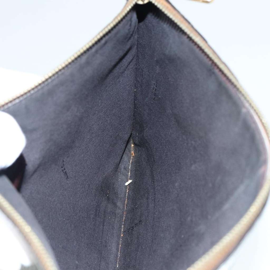 Fendi Mania Logo Zip Pouch Beige Leather Good condition - Box View