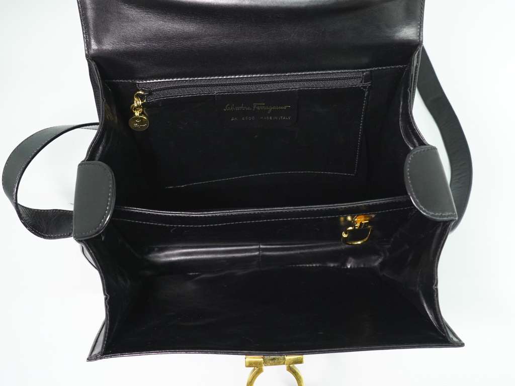 Salvatore Ferragamo Gancini Shoulder Bag Black Leather Good condition - Inside View