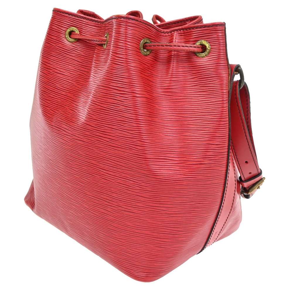 Louis Vuitton Petit Noe Handbag Red Leather Good condition - Model View