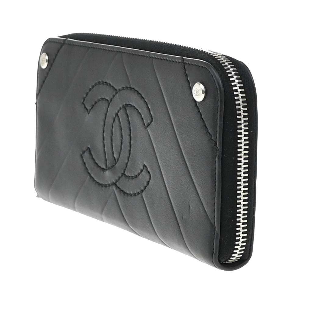 Chanel CC Charm Zip Around Wallet Black Leather Good condition - Inside View