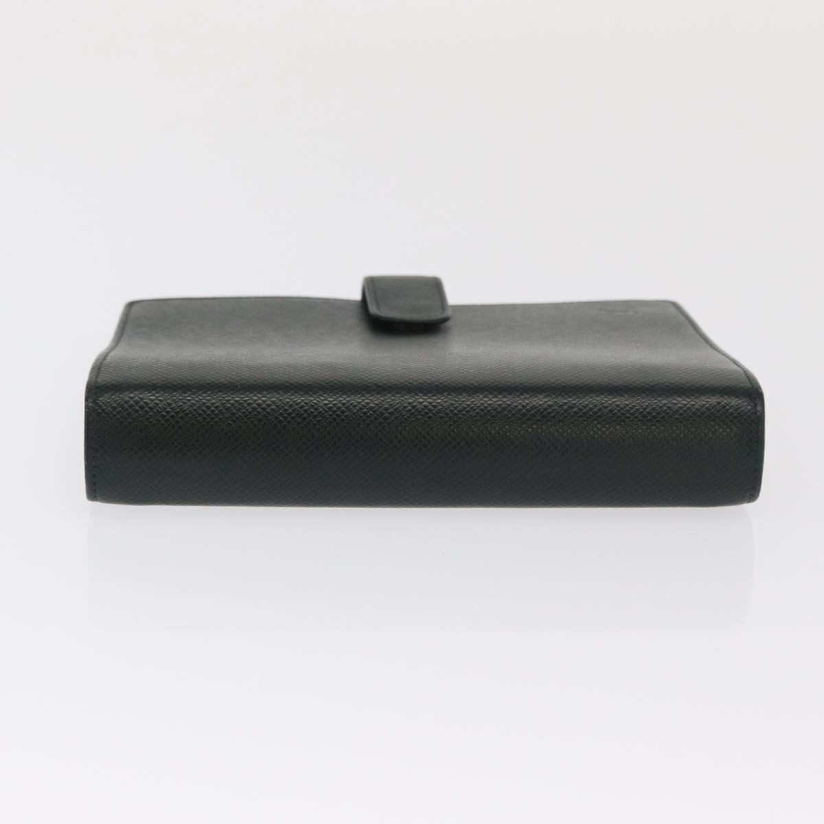 Louis Vuitton Agenda Cover Green Leather Good condition - Model View