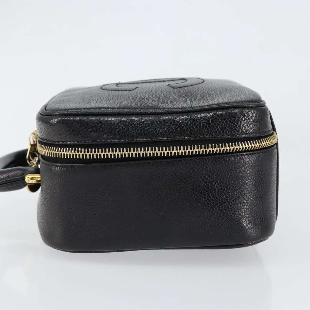 Chanel Vintage Timeless Zip Around Vanity Case Black Leather Good condition - Model View