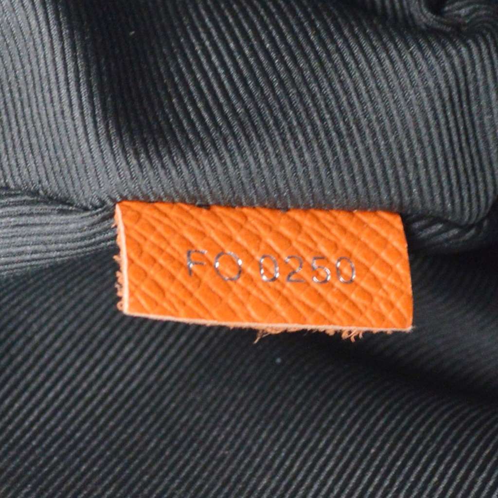 Louis Vuitton Outdoor BumBag Orange Leather Good condition - Box View