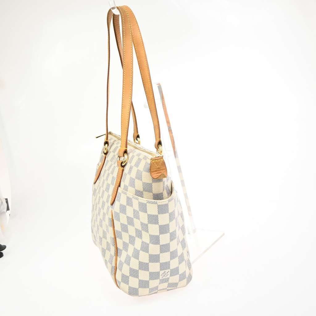 Louis Vuitton Totally Handbag White Canvas Good condition - Inside View