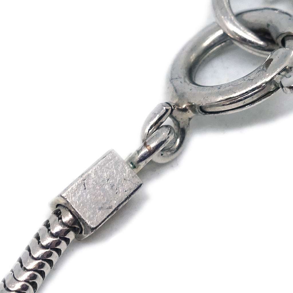 Chanel CC Chain Bracelet Silver Good condition - Model View
