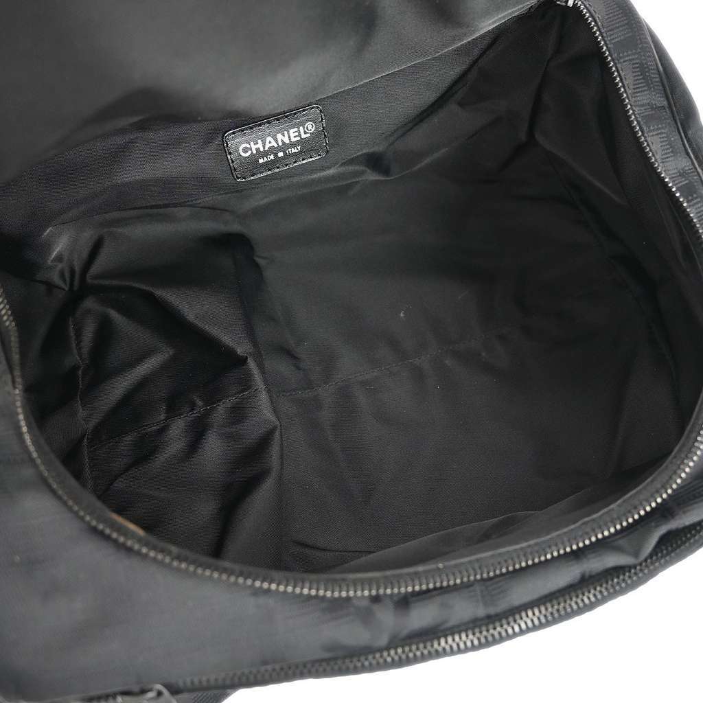 Chanel Travel Line Barrel Bag Black Good condition - Inside View