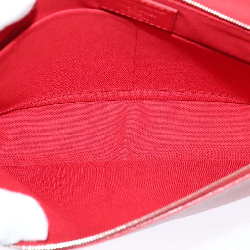 Louis Vuitton Essential Cuir Boheme Handbag Red Leather Good condition - Box View