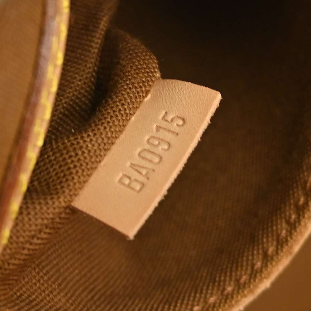 Louis Vuitton Alma Handbag Brown Canvas Good condition - Box View