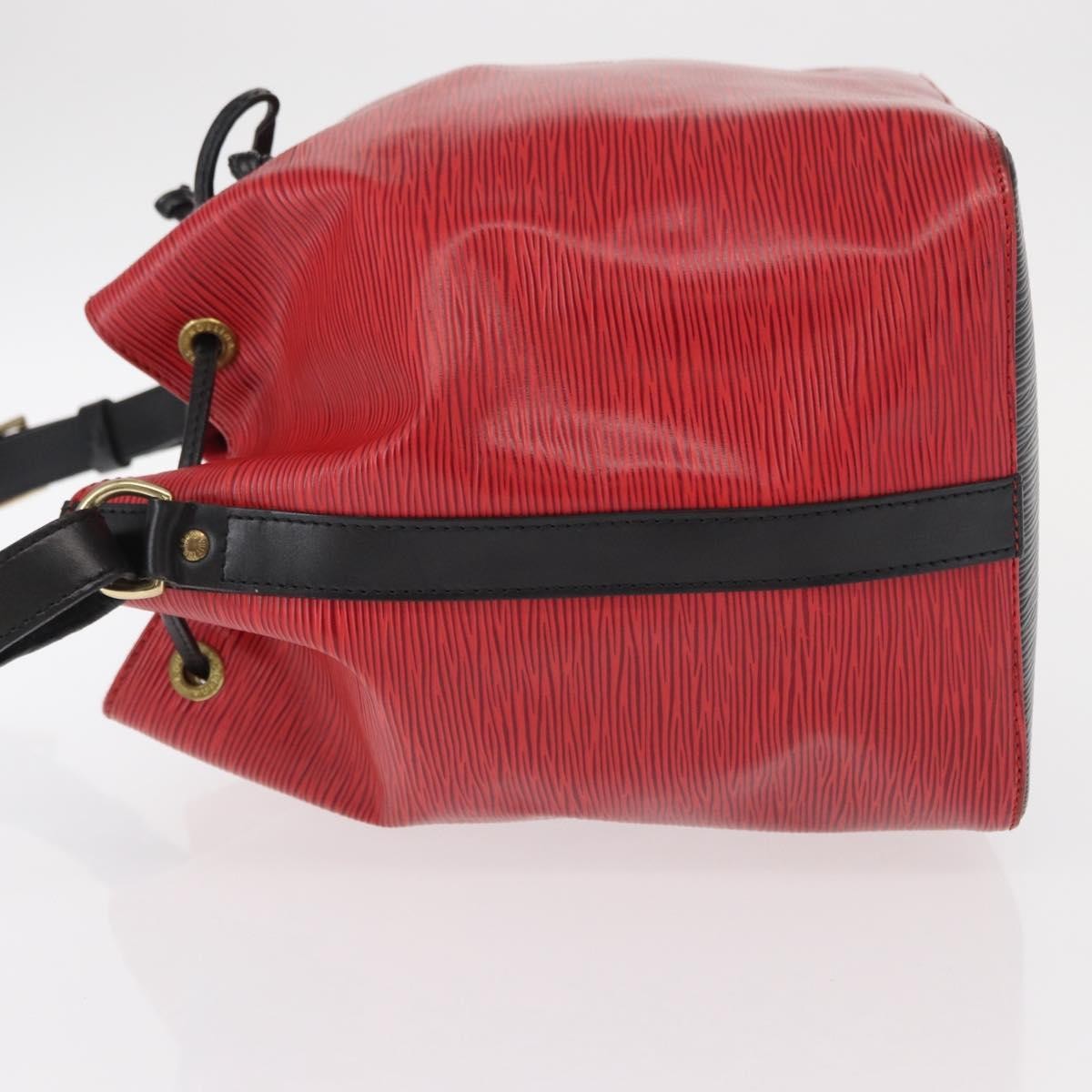 Louis Vuitton Bicolor Petit Noe Handbag Red Leather Good condition - Model View