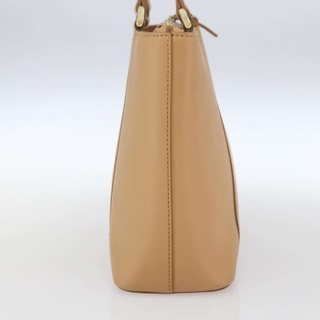 Burberry Vintage Handbag Beige Leather Good condition - Model View