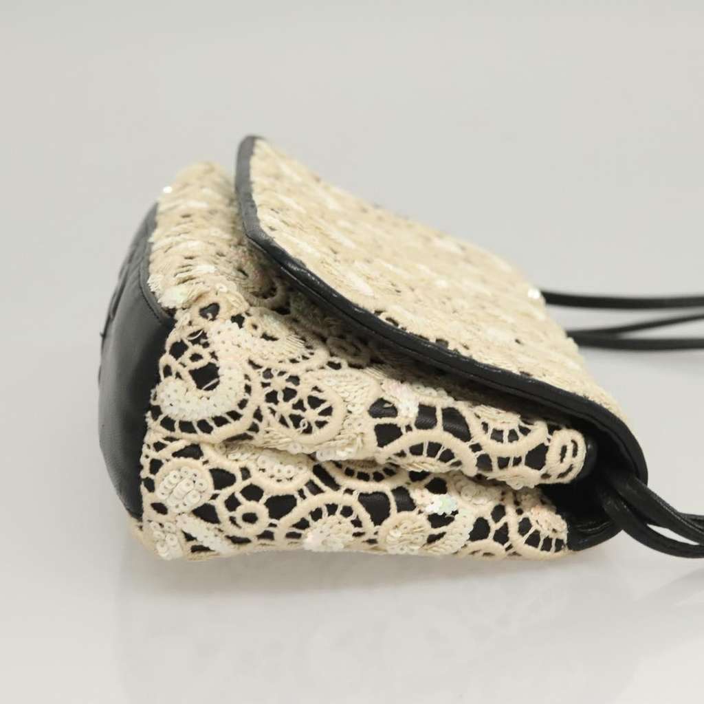 Chanel Floral CC Flap Bag White Leather Good condition - Inside View