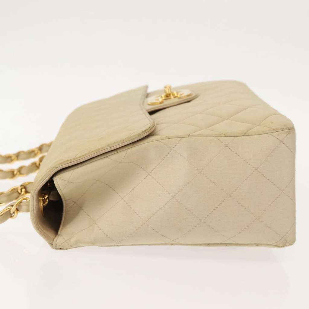 Chanel Vintage Classic Single Flap Bag Beige Satin Good condition - Model View