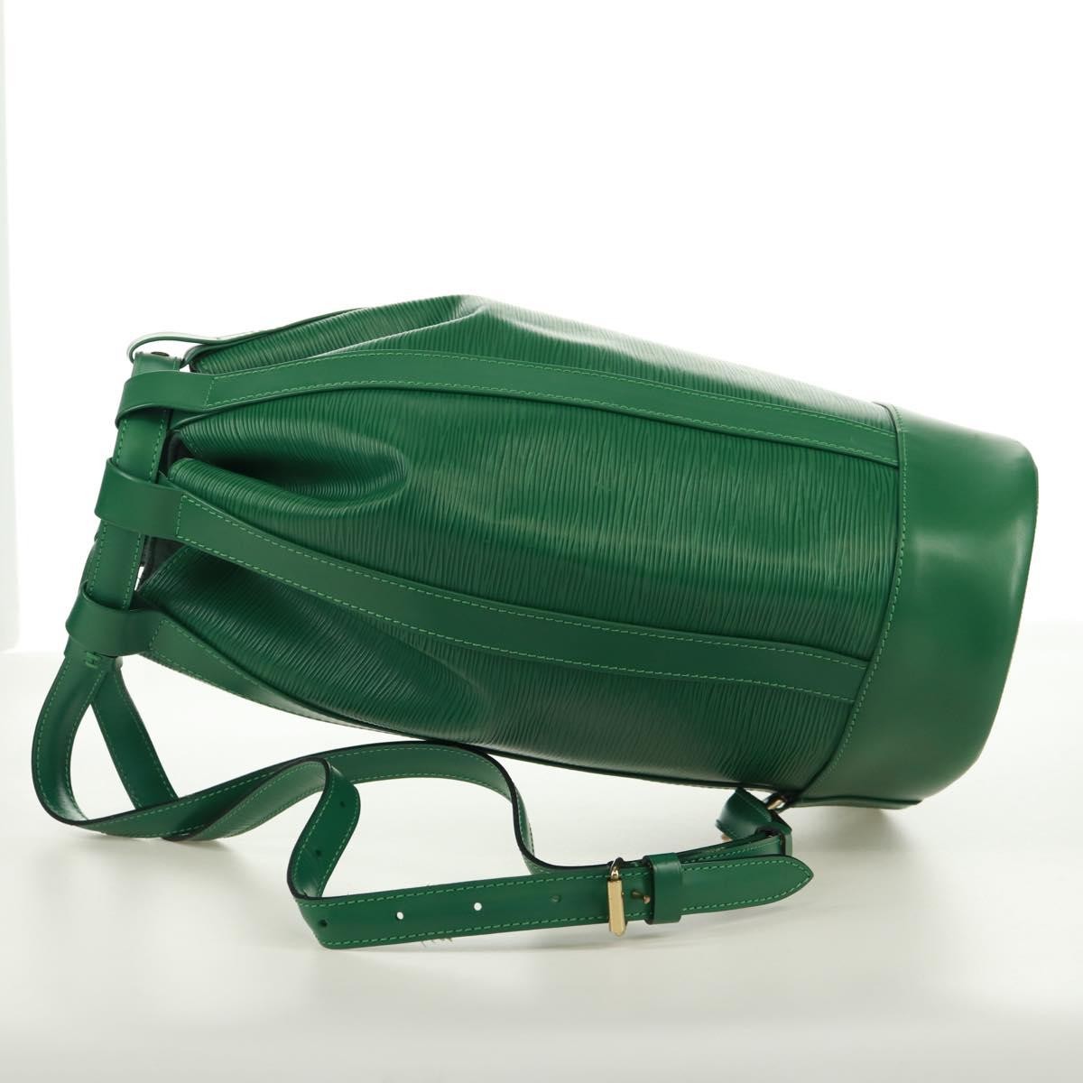 Louis Vuitton Randonnee Backpack Green Leather Good condition - Inside View