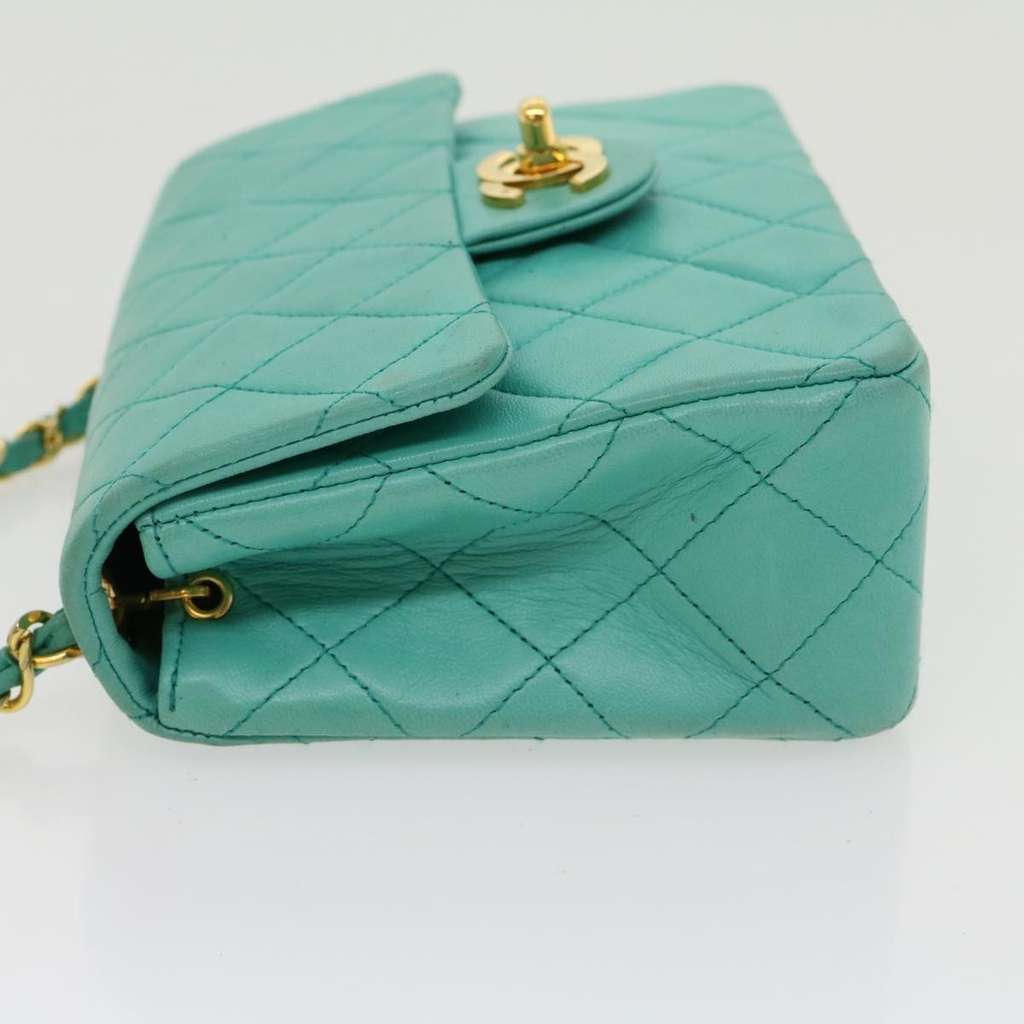 Chanel Square Classic Single Flap Bag Blue Leather Good condition - Model View