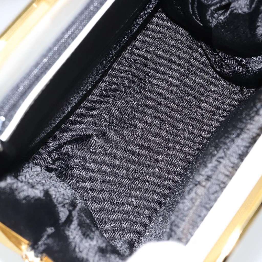 Versace Vintage Handbag White Leather Good condition - Box View