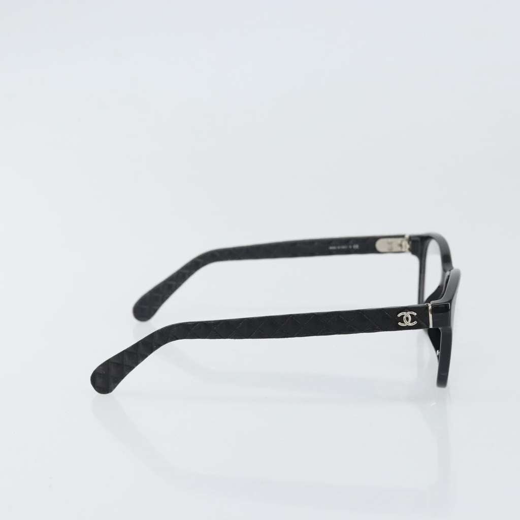 Chanel Logo CC Sunglasses Black Plastic Good condition - Model View