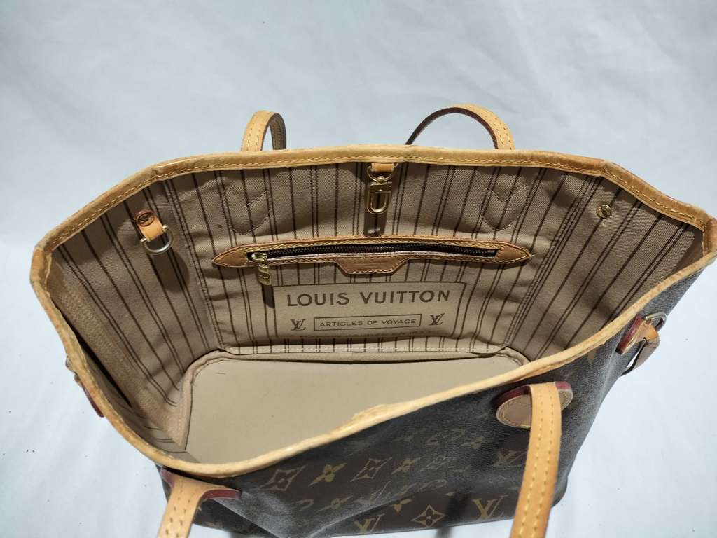 Louis Vuitton Neverfull Tote Other Canvas Good condition - Model View