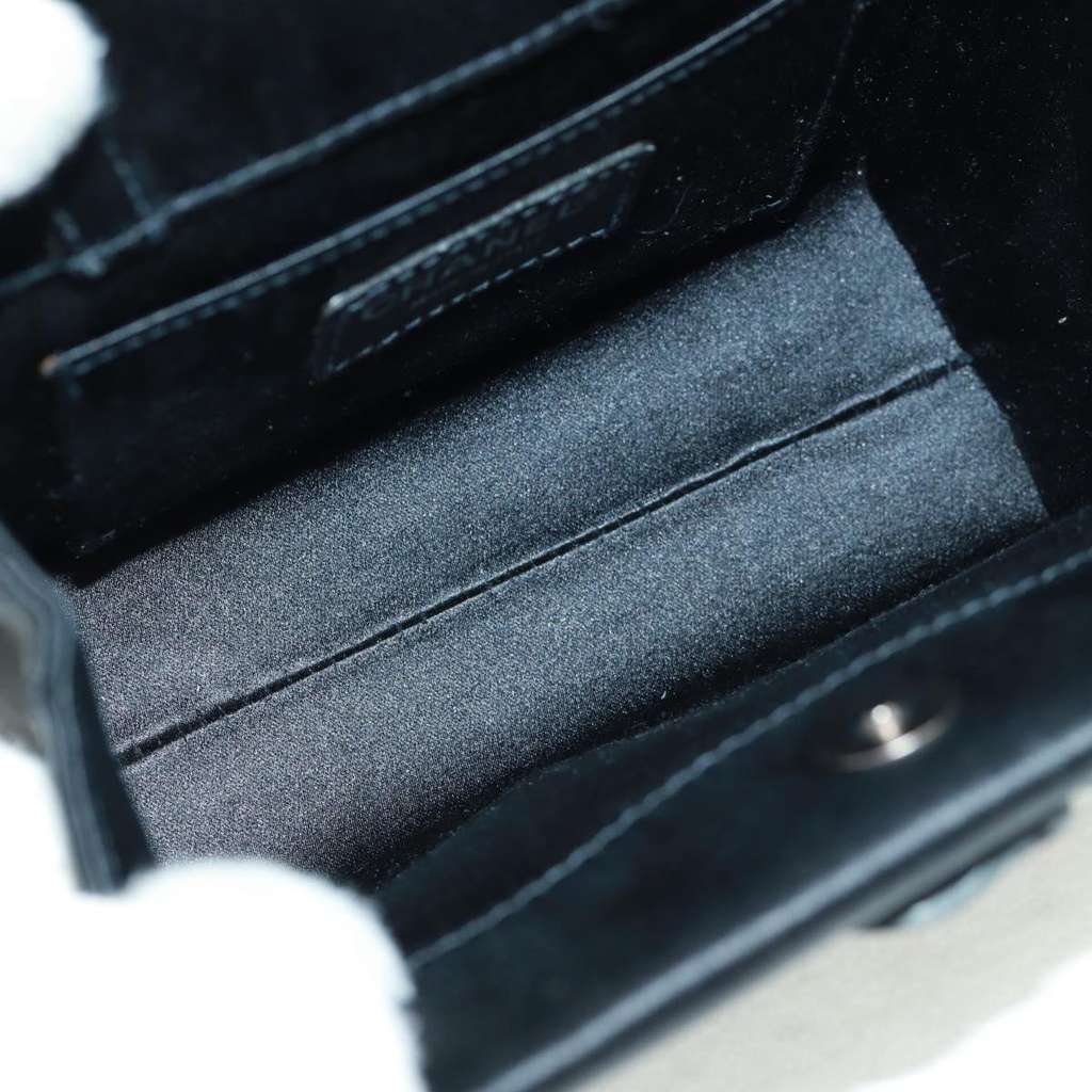 Chanel Vintage Crystal Camellia Evening Bag Black Satin Good condition - Box View