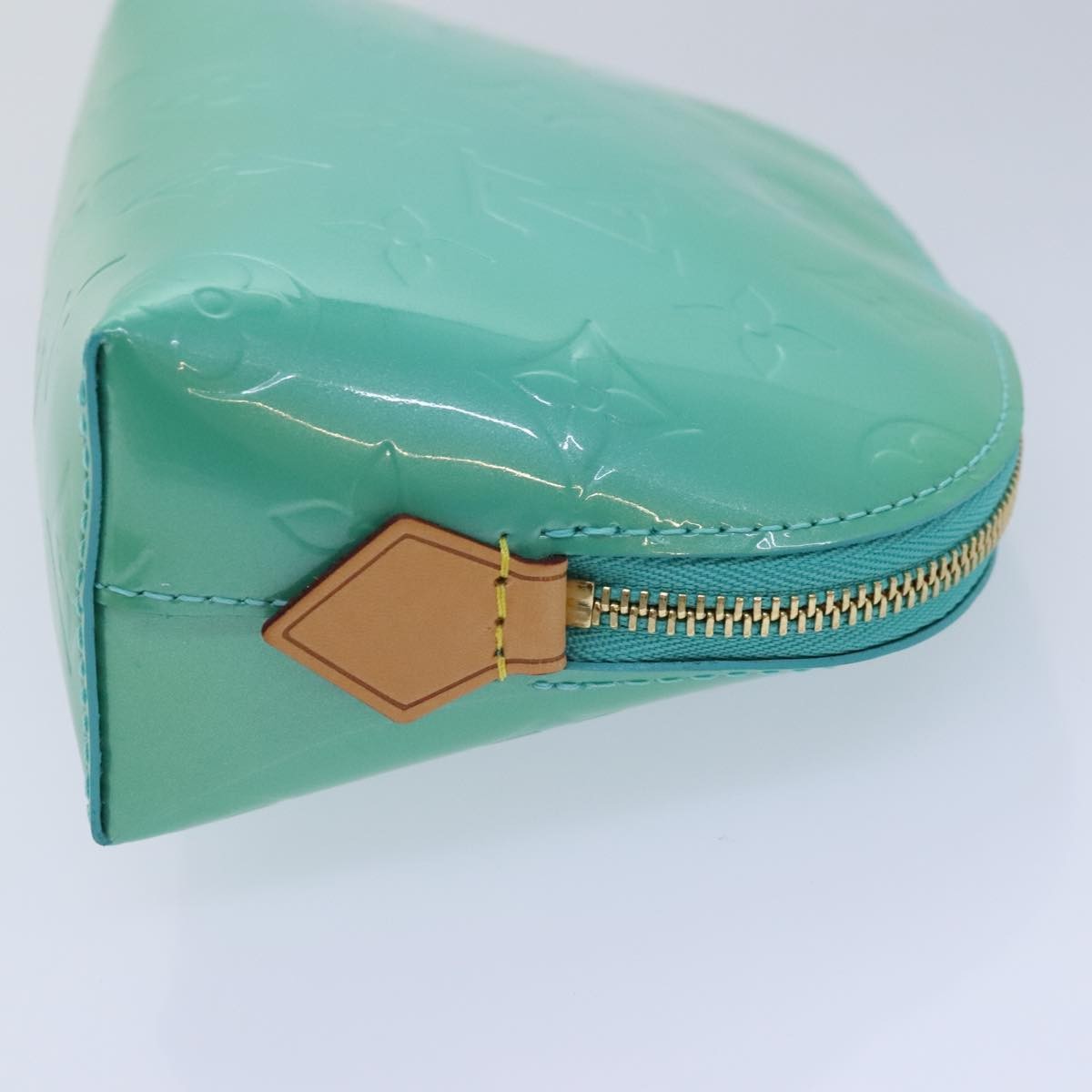 Louis Vuitton Cosmetic Pouch Blue Good condition - Model View