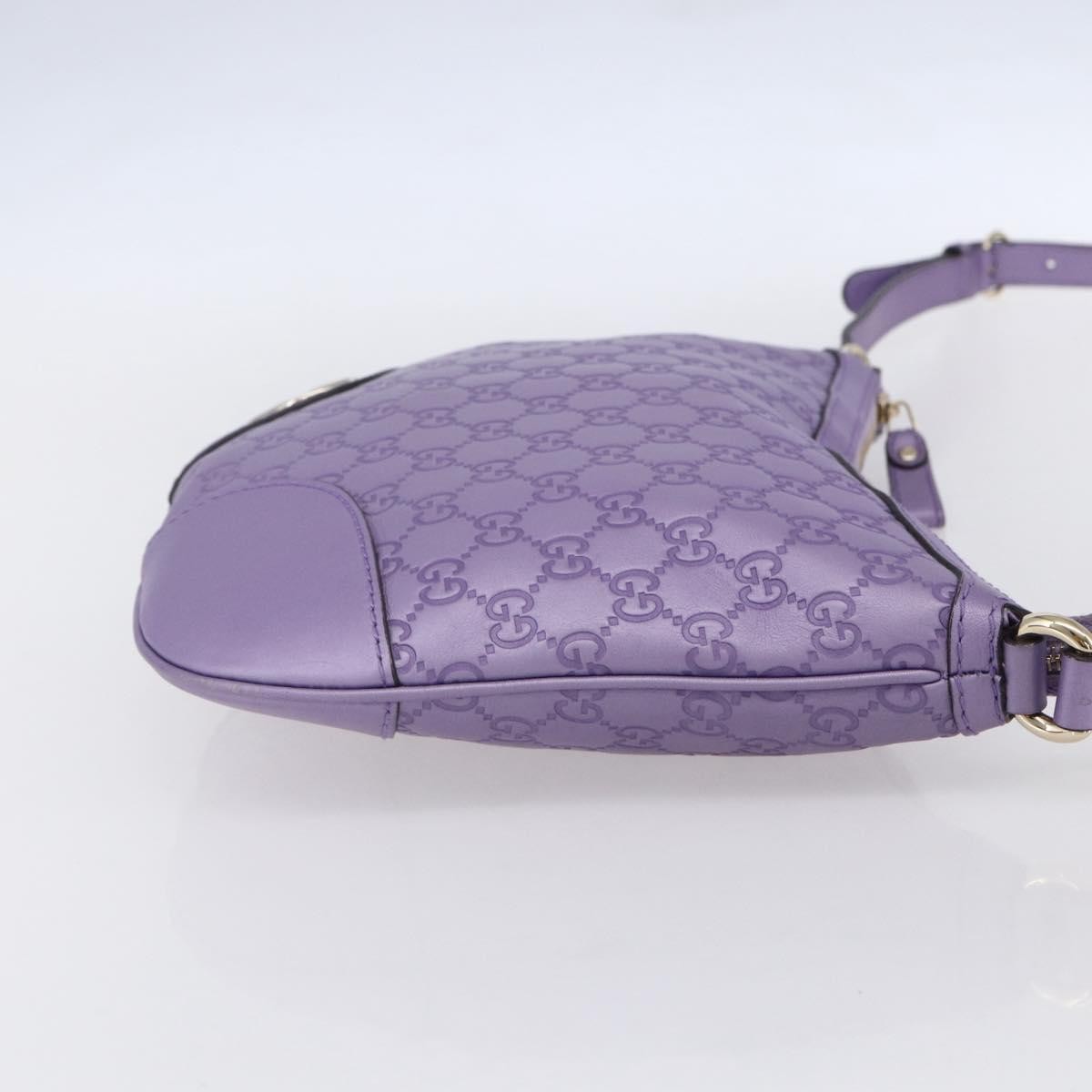 Gucci Lovely Heart Interlocking G Crossbody Bag Purple Leather Good condition - Model View